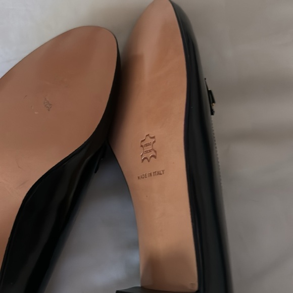 VERY GENTLY WORN BLACK FERRAGAMO LOAFERS— SIZE 7 AA - Picture 7 of 7